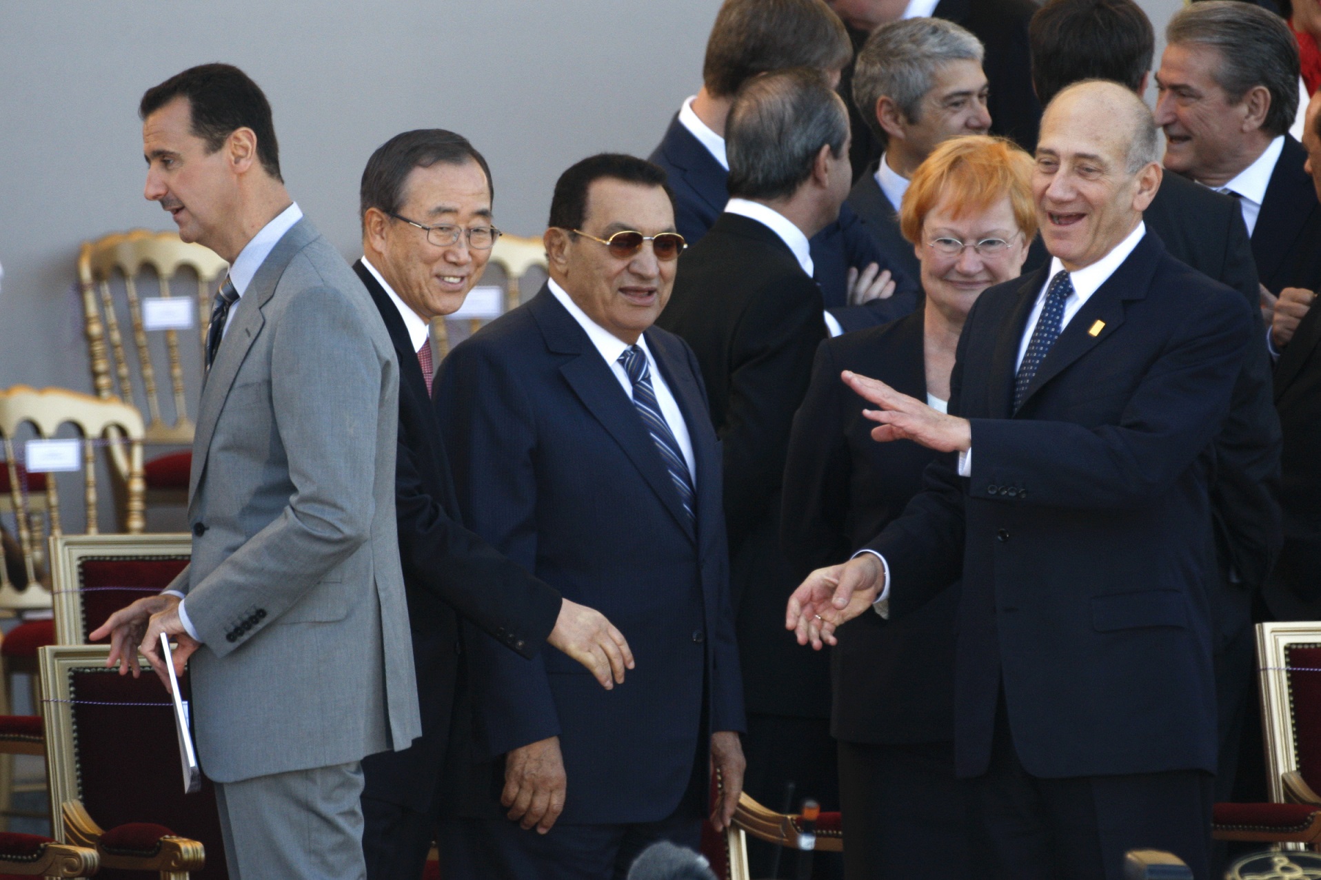 Israeli Prime Minister Ehud Olmert and Syrian President Bashar Assad at the Bastille Day ceremony, held at the end of the UfM conference in Paris |