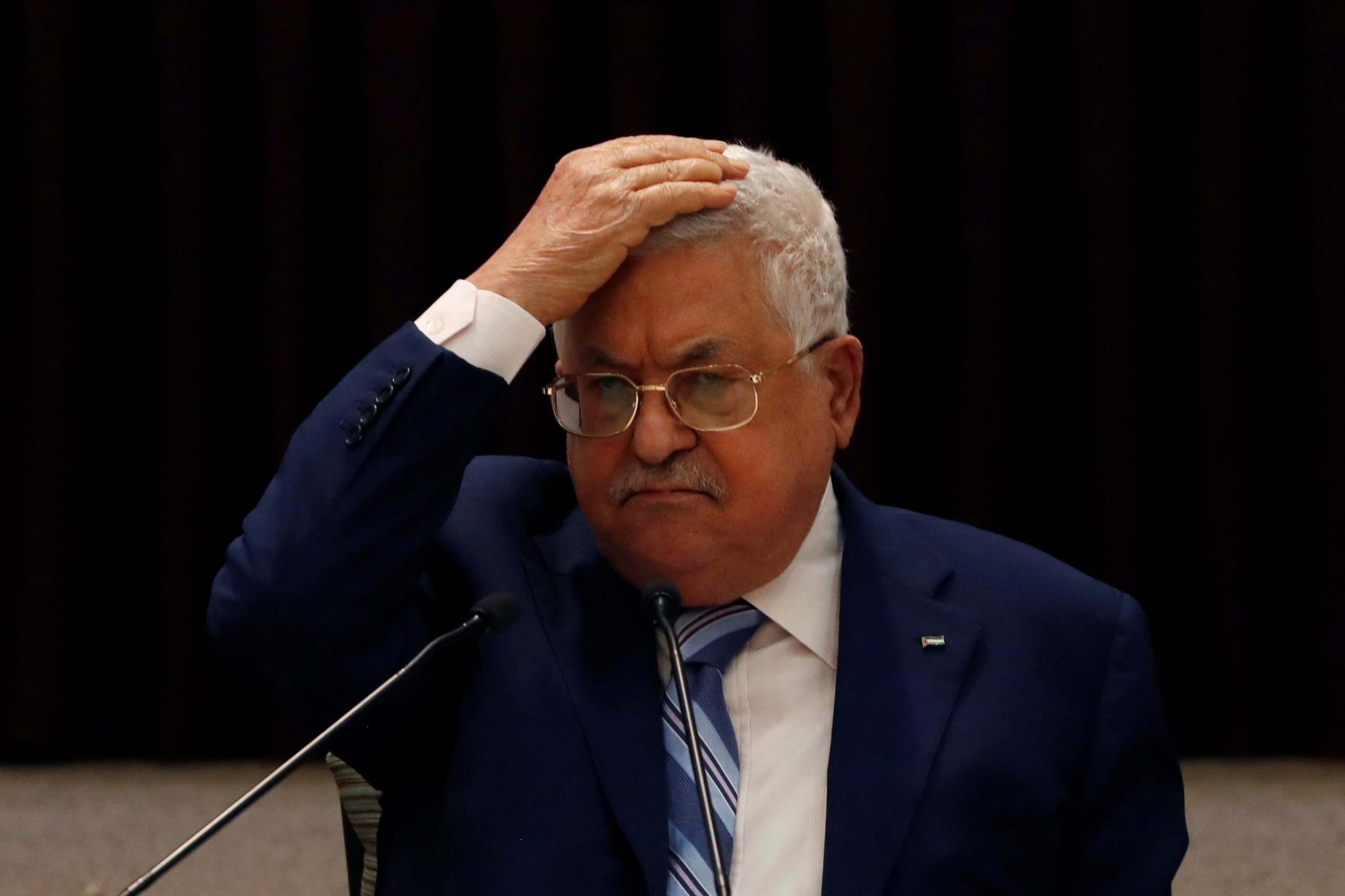 החלטתו עשויה להתפרש כויתור על הלגיטימציה הציבורית. אבו מאזן |