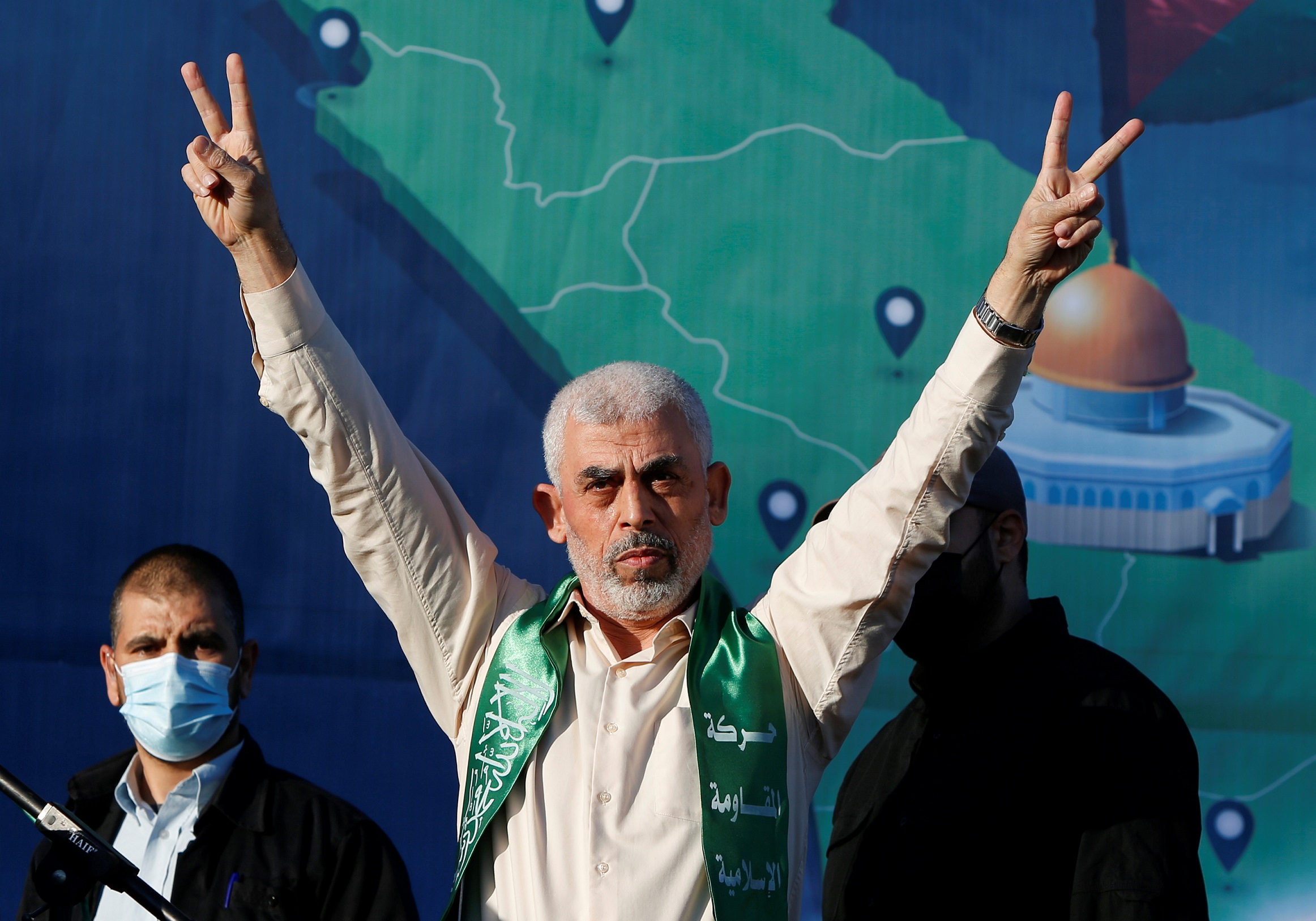 Hamas leader signs the victory sign after Operation Guardian of the Walls |