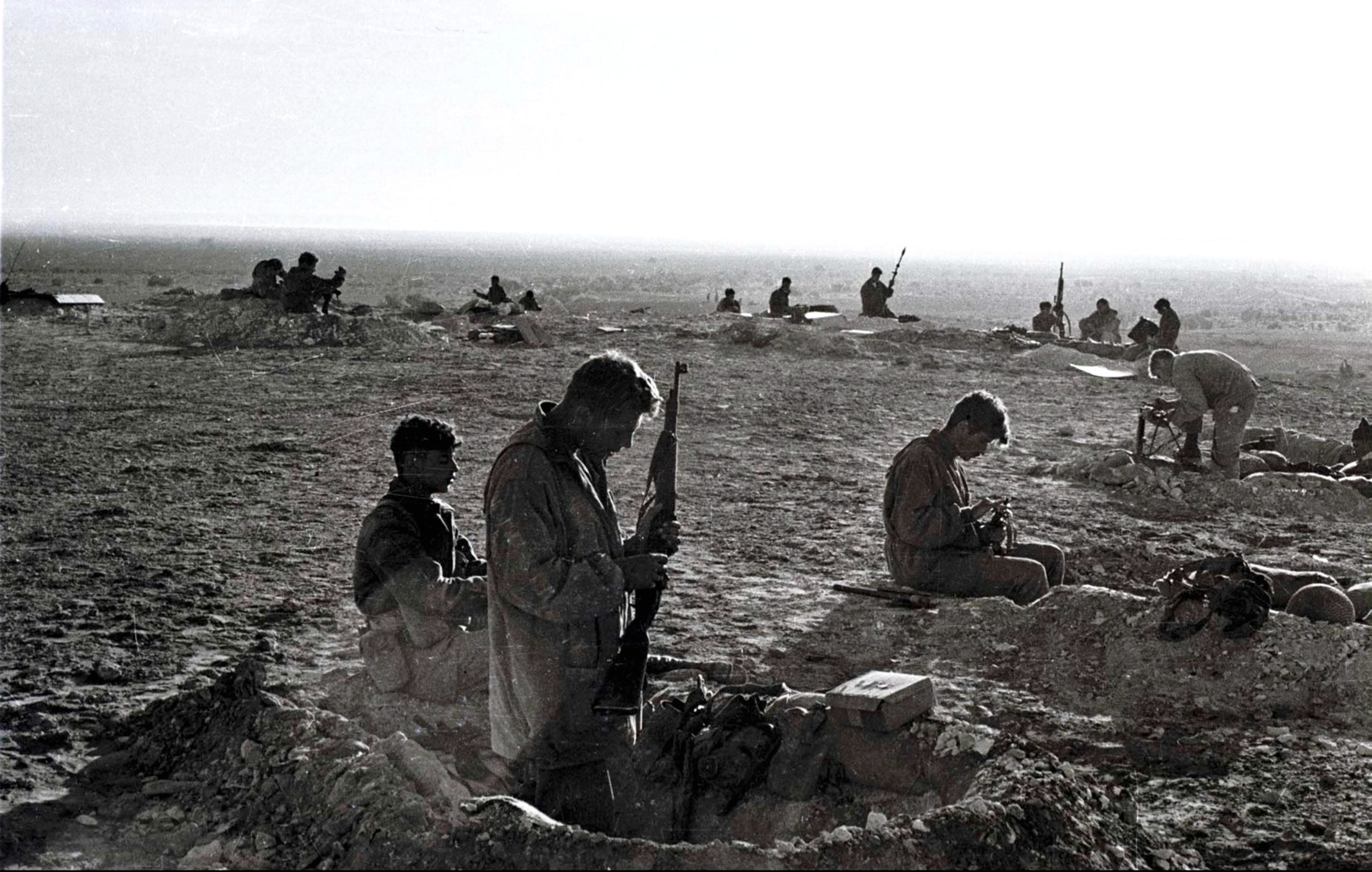 paratroopers at the Mitla Pass during the 1956 Sinai Campaign |