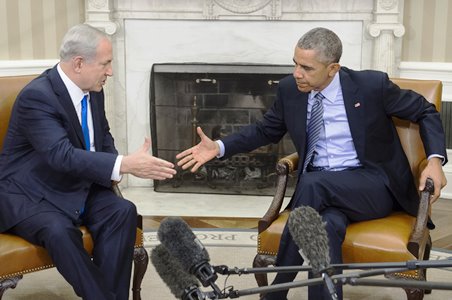 Prime Minister Benjamin Netanyahu (l) and President Barack Obama at the White House, November 9, 2015. Photo: Saul Loeb / AFP