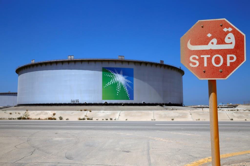 An Aramco tank is seen at Saudi Aramco's Ras Tanura oil refinery and oil terminal in Saudi Arabia May 21, 2018.