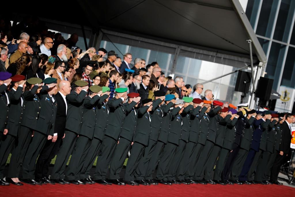Israeli army officers and other guests salut during the ceremony as Incoming Israeli Chief of Staff Aviv Kohavi replaces Lieutenant-General Gadi Eizenkot, at the Defense Ministry in Tel Aviv, Israel January 15, 2019.