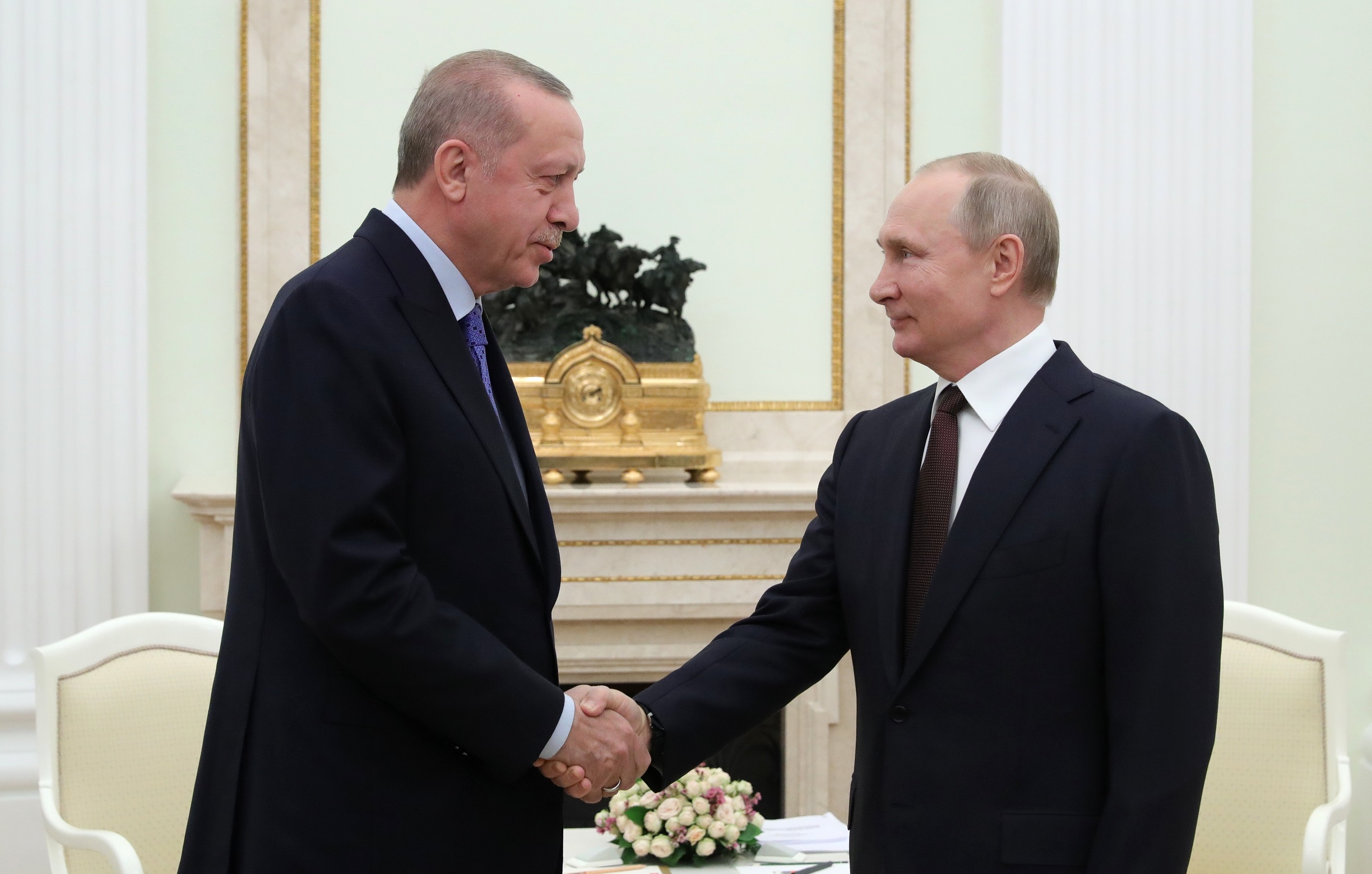 Putin and Erdogan announce a ceasefire in Syria after strong military escalation