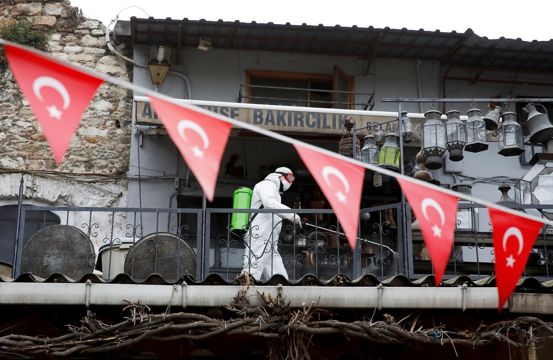 The spread of the coronavirus disease (COVID-19) in Istanbul